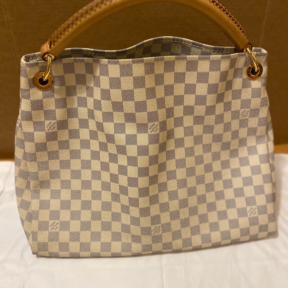 Louis Vuitton
Artsy Handbag Damier MM - Picture 5 of 7